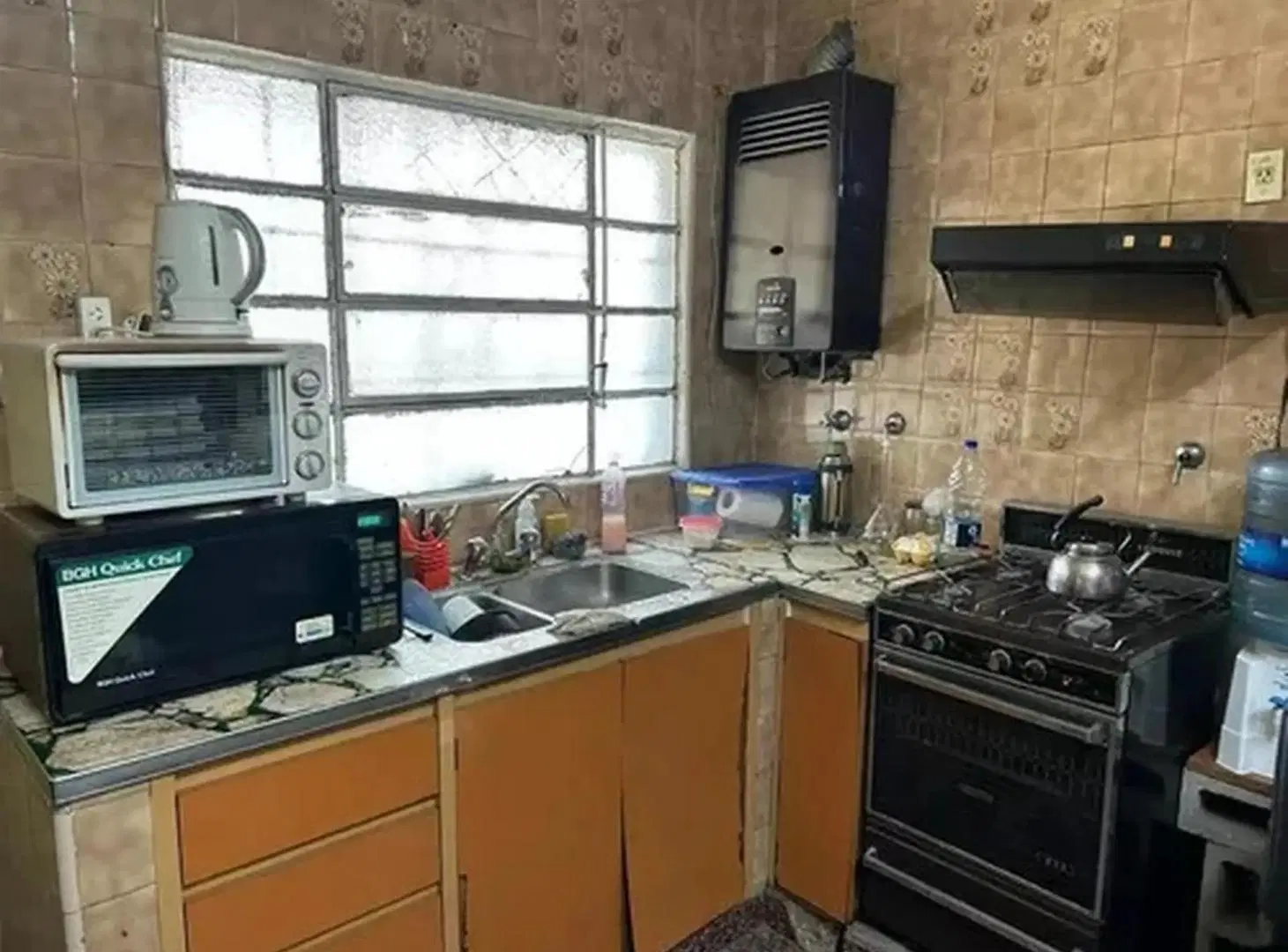 Casa en venta - 2 Dormitorios 1 Baño - 150mts2 - Moron 5