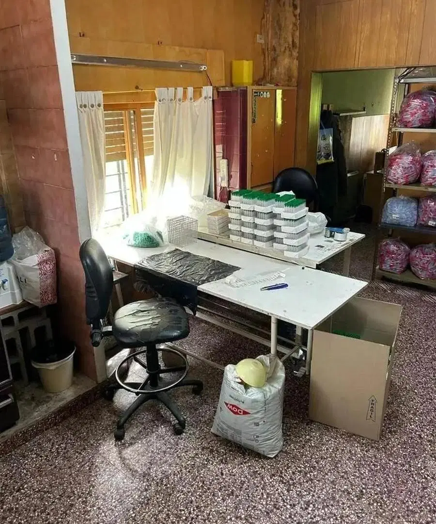 Casa en venta - 2 Dormitorios 1 Baño - 150mts2 - Moron 1