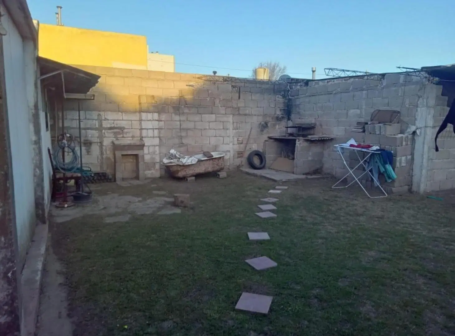 Casa en venta - 2 Dormitorios 1 Baño - Río Cuarto 3