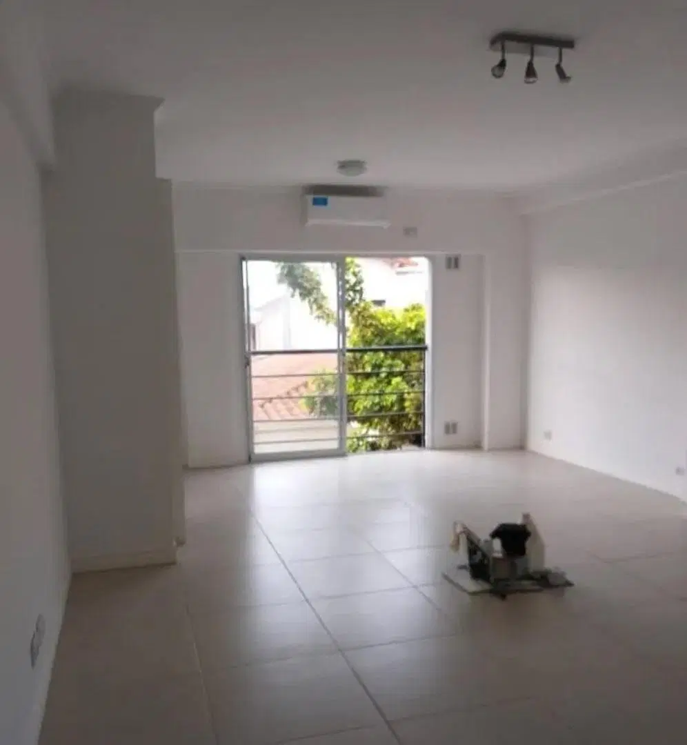 Casa en venta - 4 Dormitorios 3 Baños - Ezeiza 4