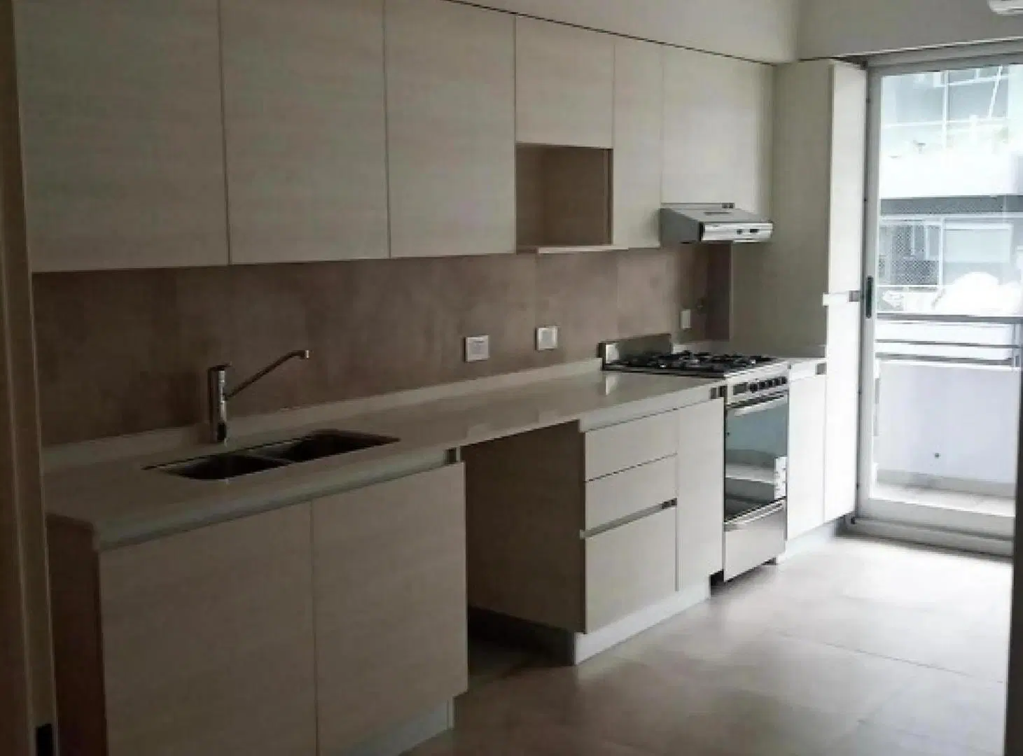 Departamento en venta - 2 Dormitorios 2 Baños - Parque Chacabuco 3
