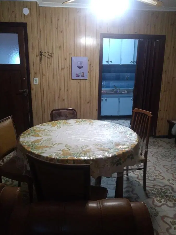 Casa en venta -  3 dormitorios  2 baños - 180mts2 - Necochea 2