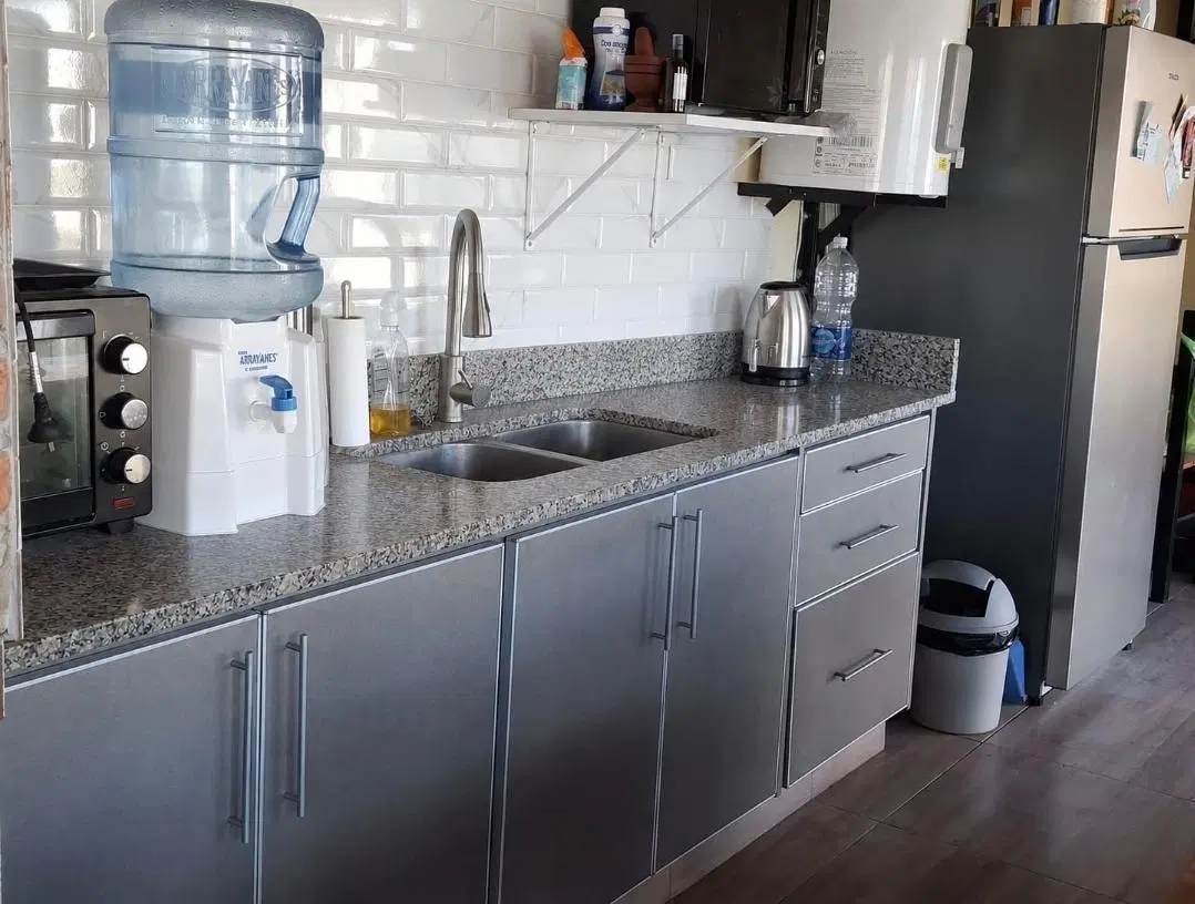Casa en Venta - 2 Dormitorios 2 Baños - 300mts - Berazategui 8