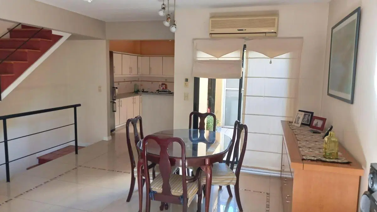 PH en venta - 3 Dormitorios 4 Baños - 162mts2 - Villa Santa Rita 5