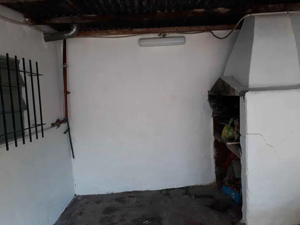 Casa en venta - 2 dormitorios 1 baño - Cochera - 277mts2 - Ensenada 2