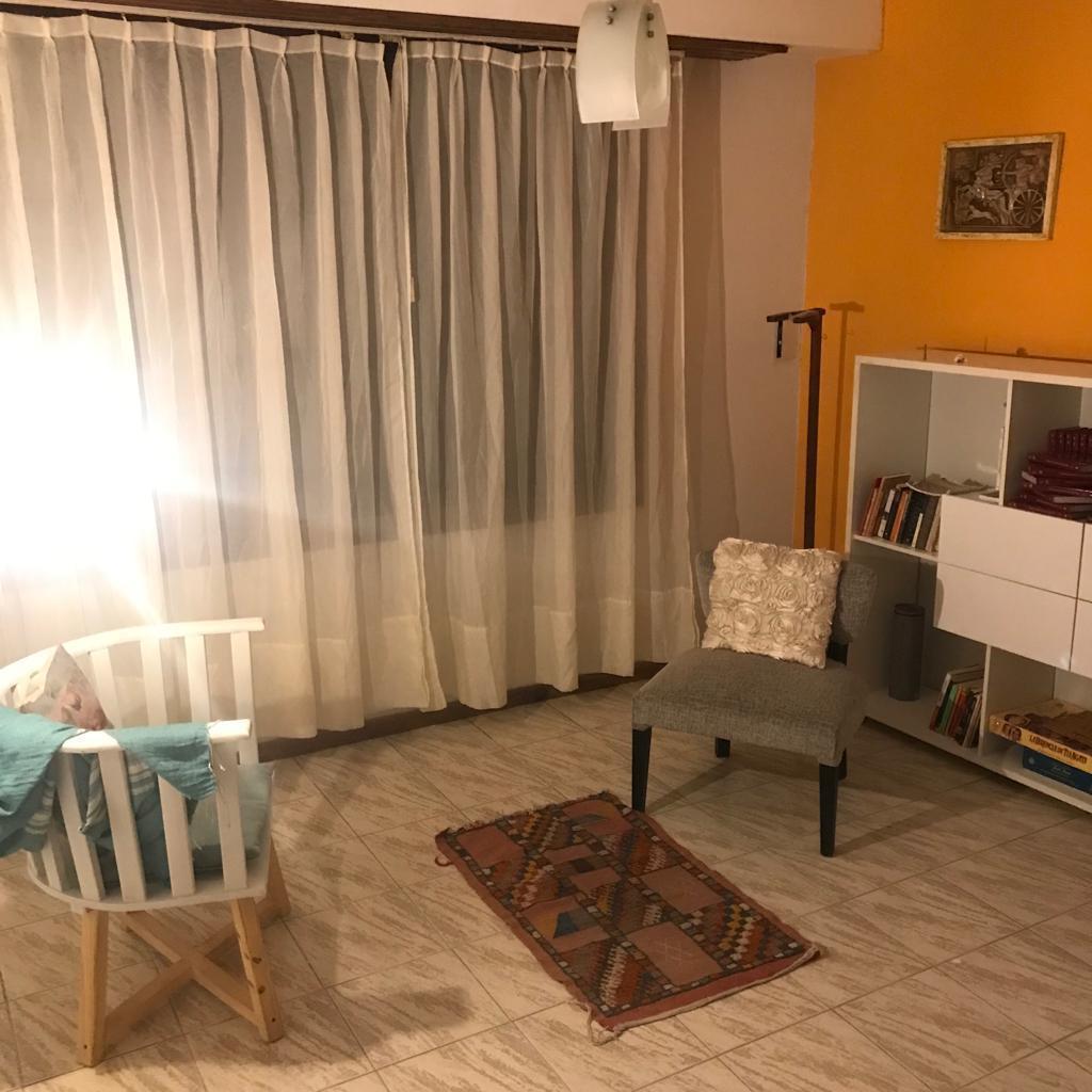 Foto de Casa en venta - 4 Dormitorios 3 Baños - 275Mts2 - Dolores, imagen 2