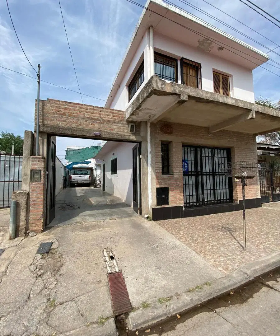 Casa en venta - 3 Dormitorios 1 Baño - Departamento - 354Mts2 - Córdoba 5