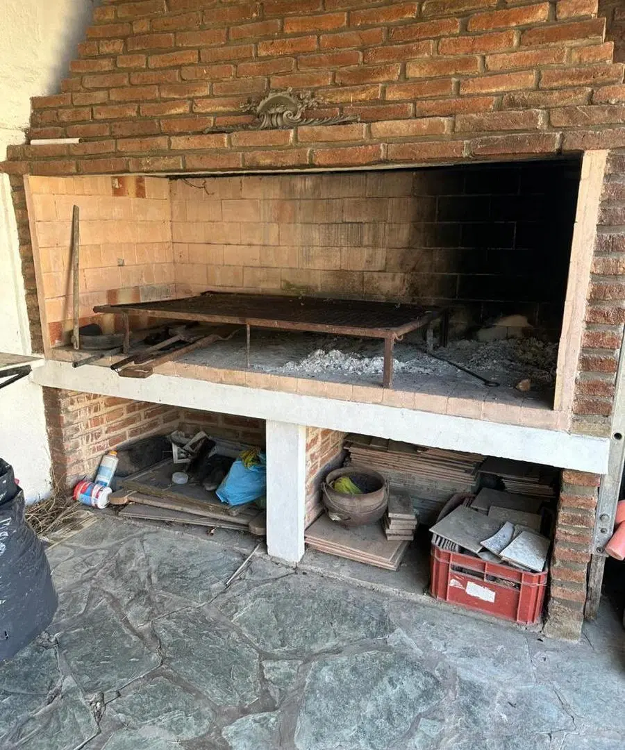 Casa en venta - 3 Dormitorios 2 Baños - La Plata 8