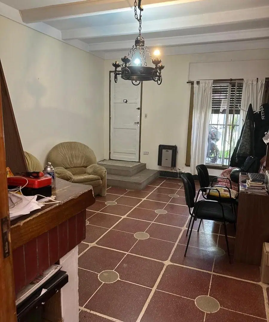 Casa en venta - 3 Dormitorios 2 Baños - La Plata 1