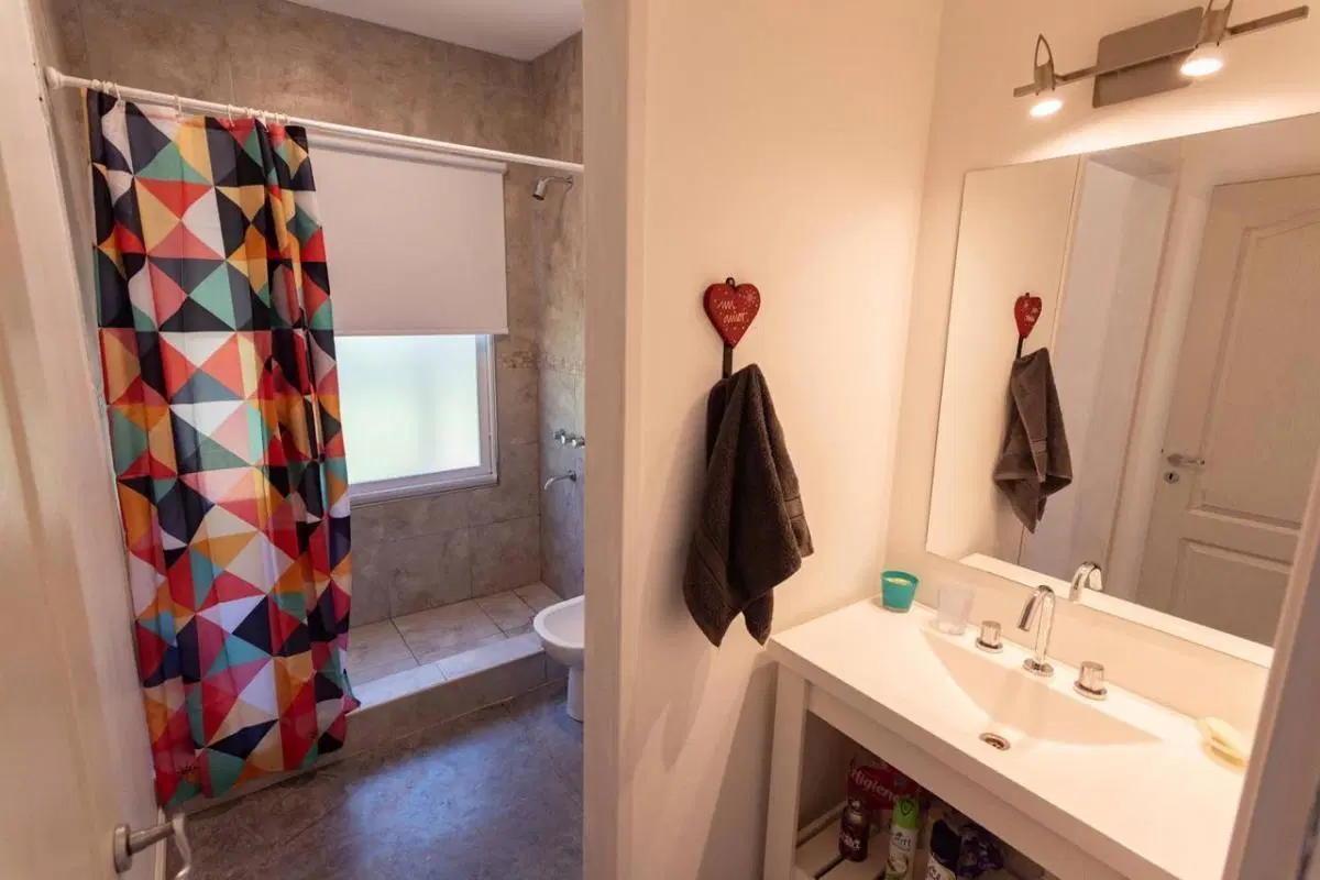 Casa en Venta - 2 Dormitorios 1 Baño - 500mts - Balneario Mar Chiquita 4