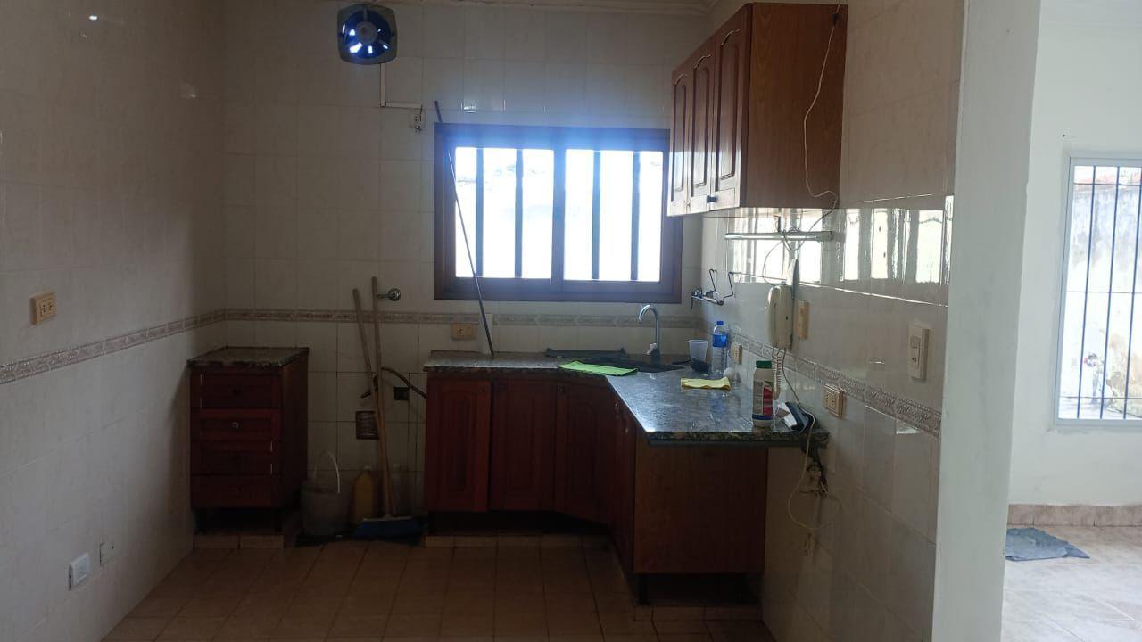 Foto de PH en Venta - 3 Dormitorios 1 Baño - 140mts - Mar Del Plata, imagen 2