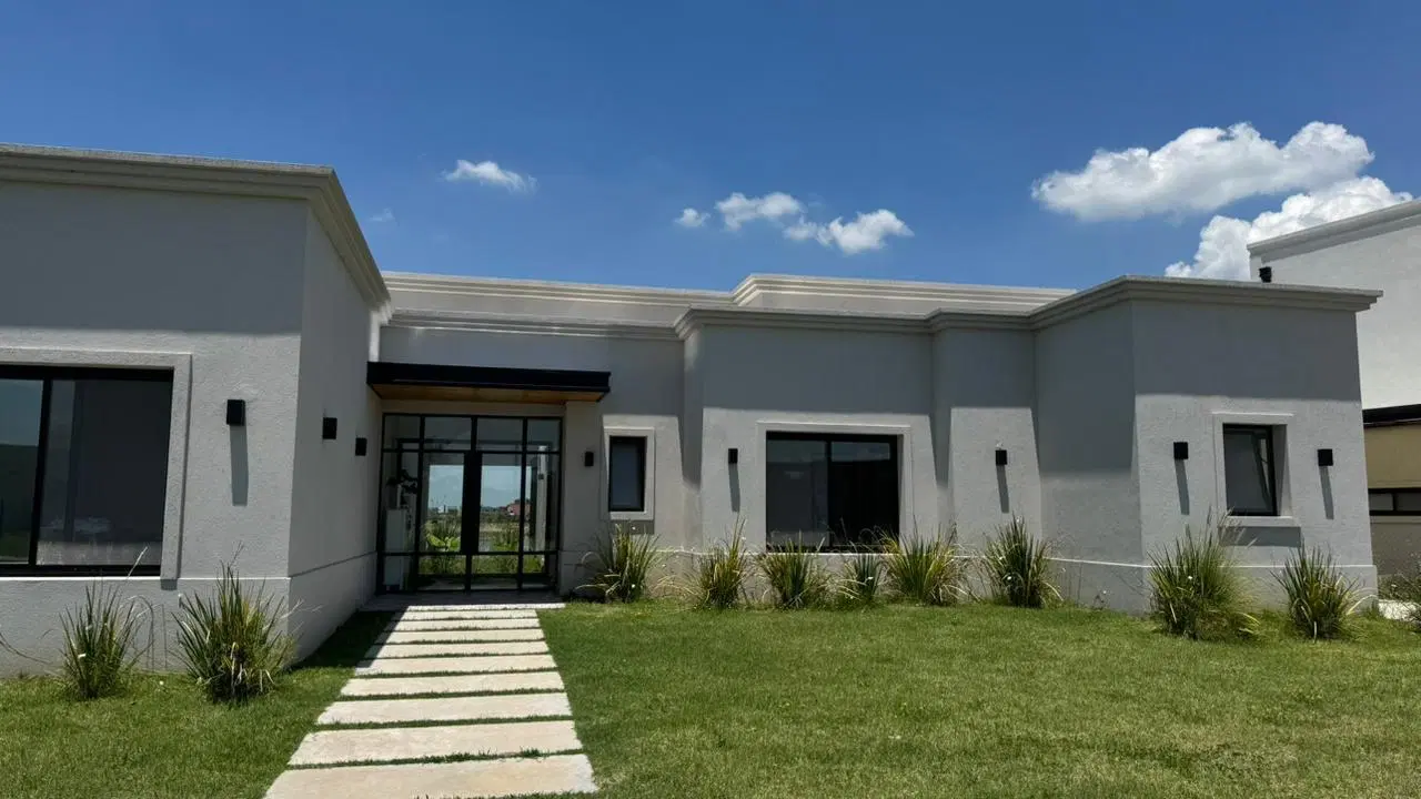 Casa en Venta - 4 Dormitorios 2 Baños - 192mts - Escobar 3