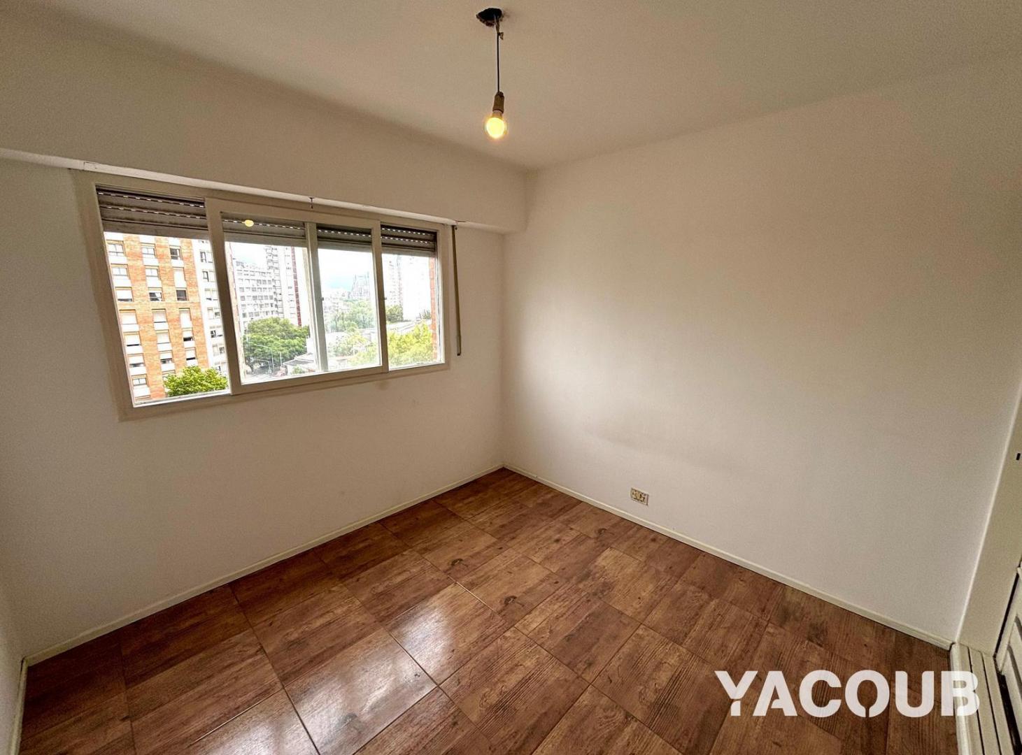 Foto de Departamento en alquiler - 3 Dormitorios 2 Baños - La Plata, imagen 2