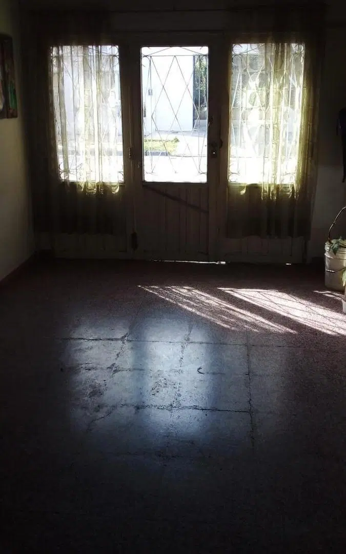 Casa en venta - 3 Dormitorios 2 Baños - Cochera - 500Mts2 - Carlos Casares 5