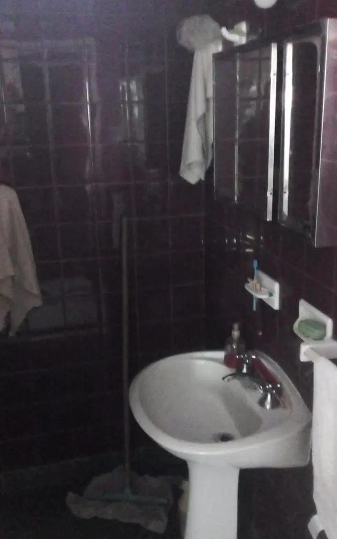 Casa en venta - 3 Dormitorios 2 Baños - Cochera - 500Mts2 - Carlos Casares 4