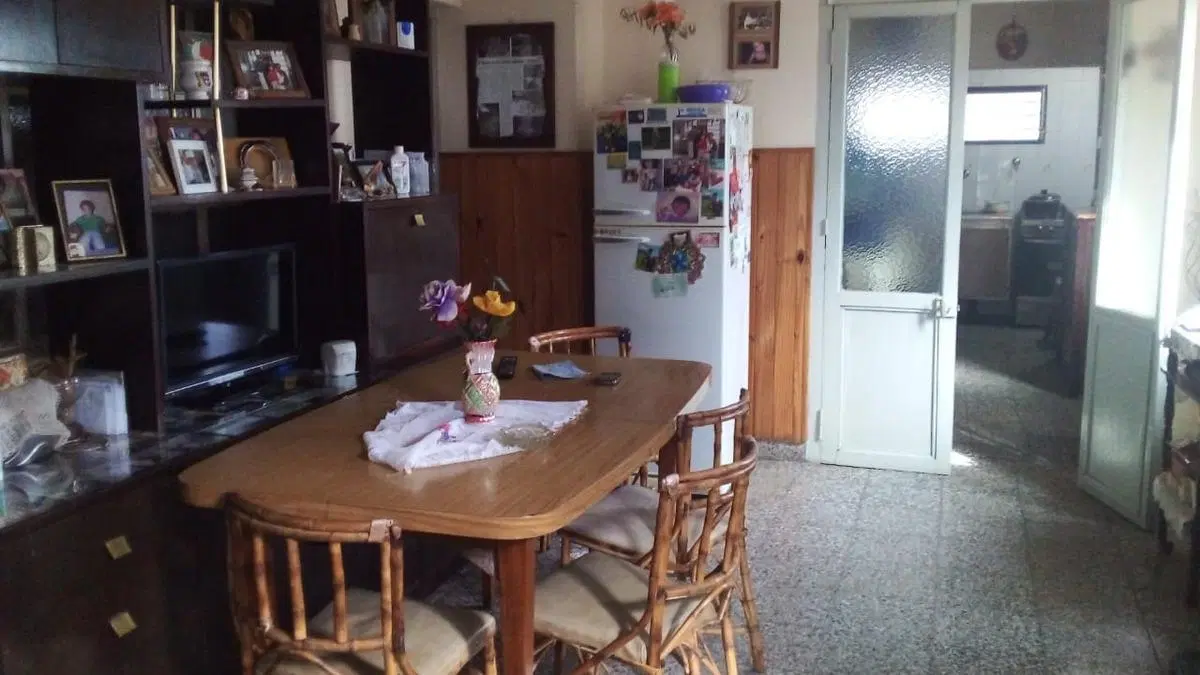 Casa en venta - 3 Dormitorios 2 Baños - Cochera - 500Mts2 - Carlos Casares 1