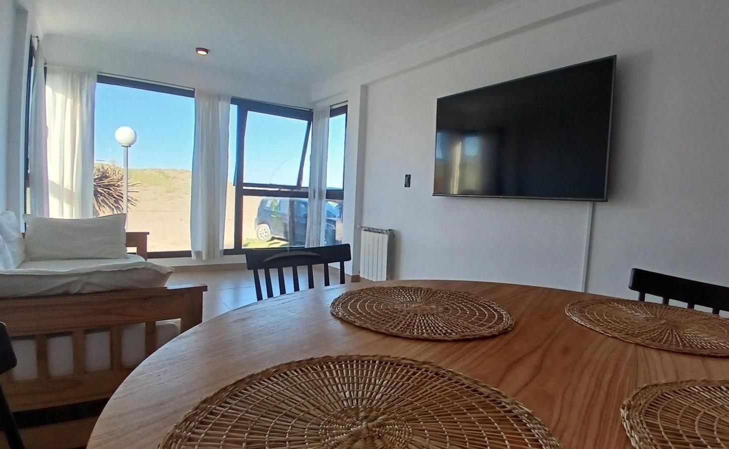 Foto de Departamento en venta - 1 Dormitorio 1 Baño - Villa Gesell, imagen 2