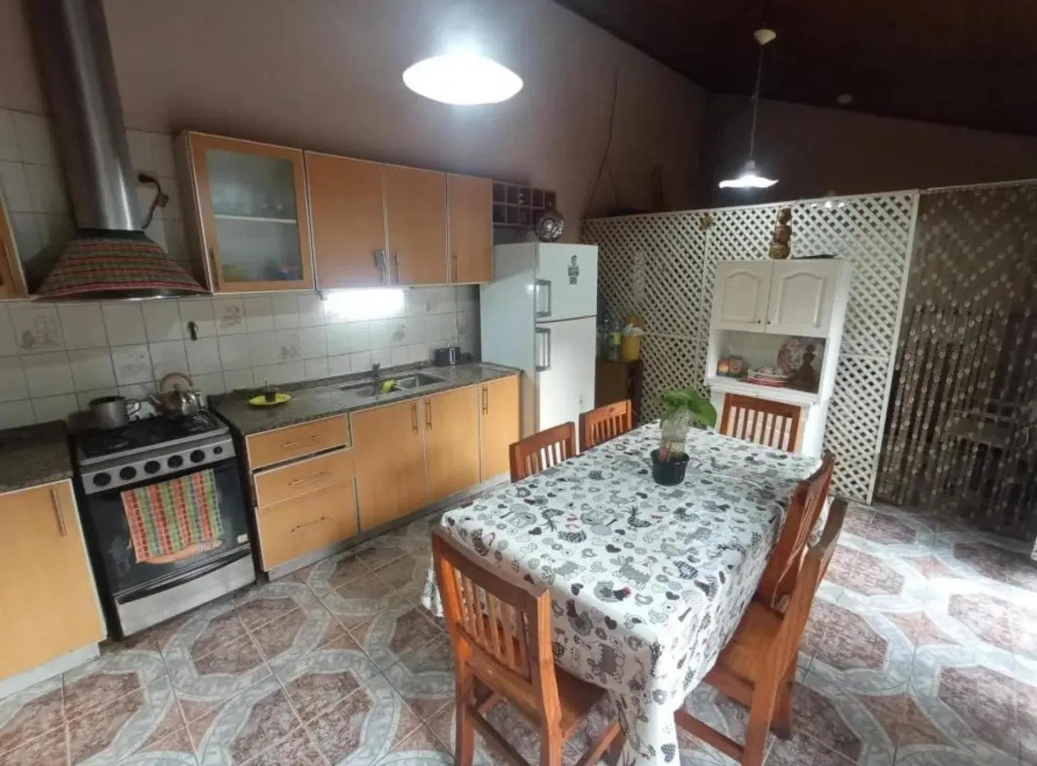 Casa en venta - 4 Dormitorios 2 Baños - Almirante Brown 1