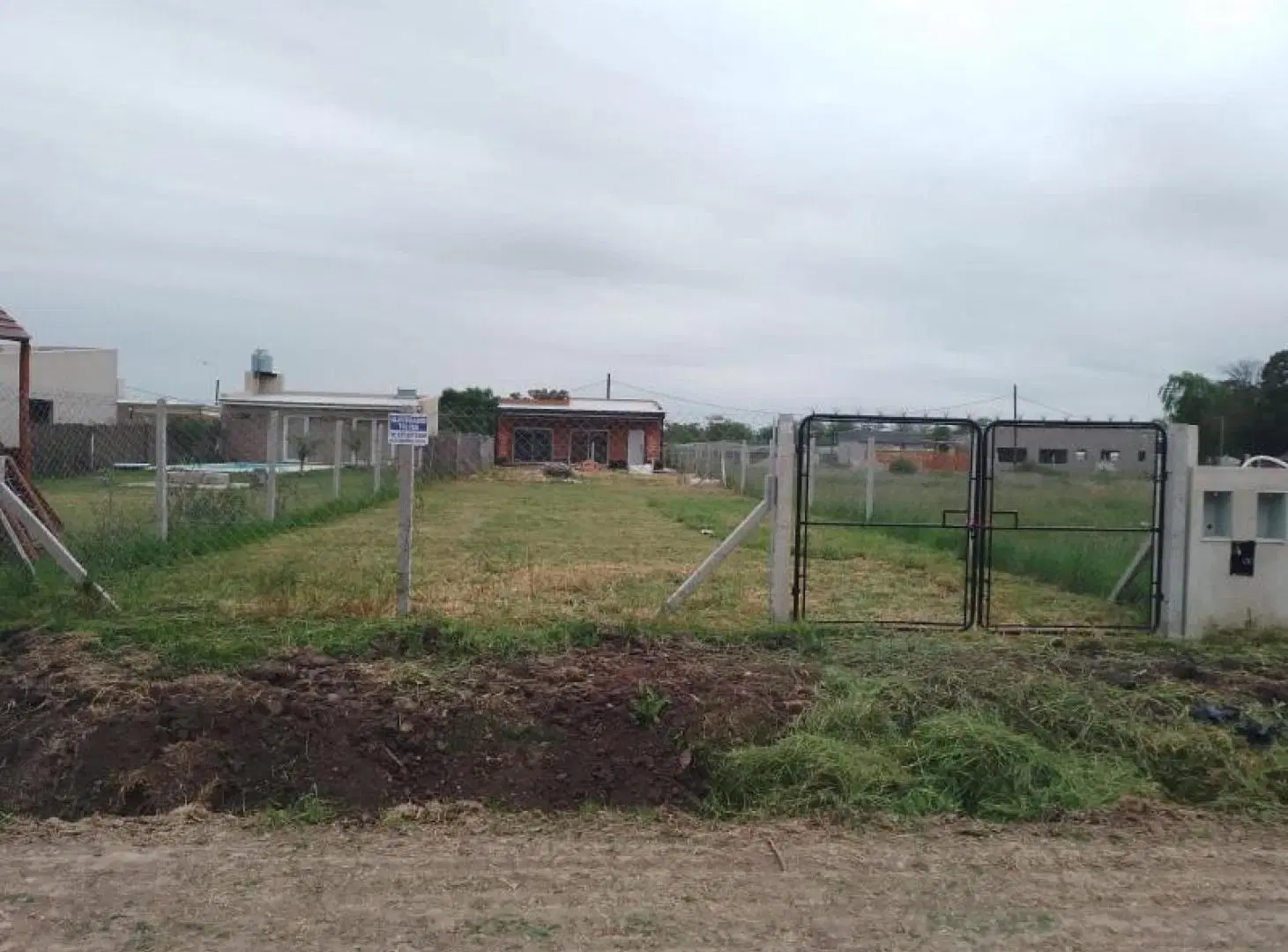 Terreno en venta - 300Mts2 - Ángel Etcheverry, La Plata 5