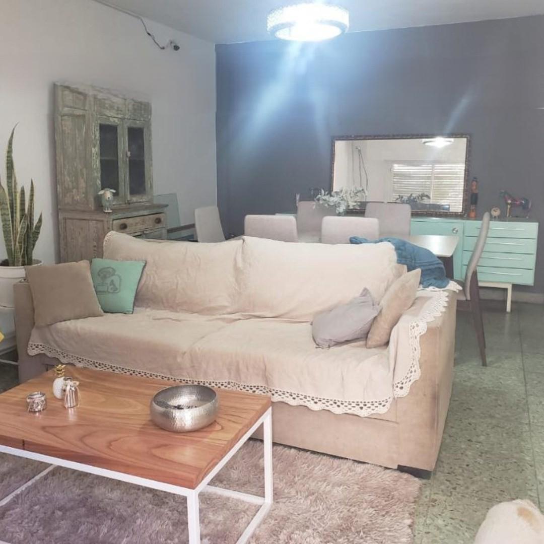 PH en venta - 1 Dormitorio 1 Baño - Castelar