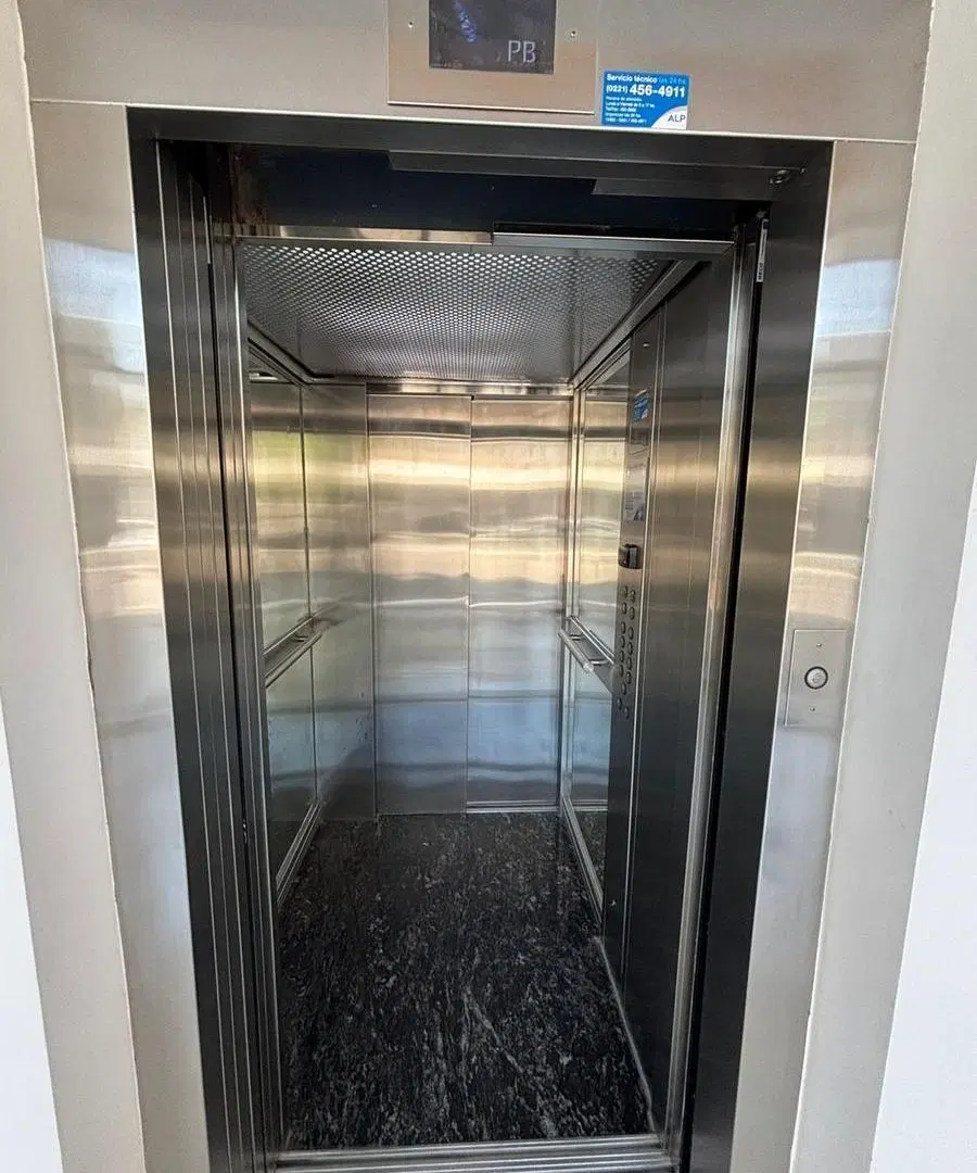 Cochera en venta - 12Mts2 - La Plata 3