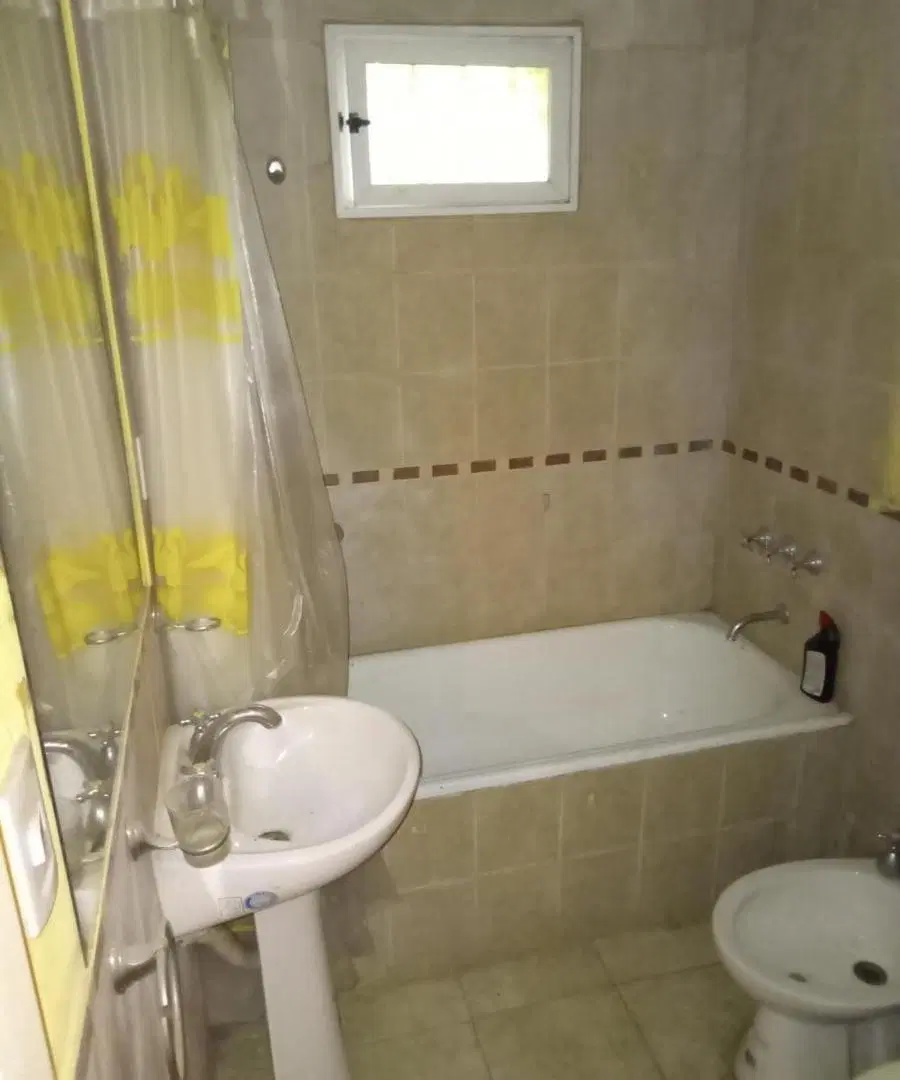 Casa en venta - 3 Dormitorios 4 Baños - Cochera - 1.200Mts2 - Presidente Perón 1