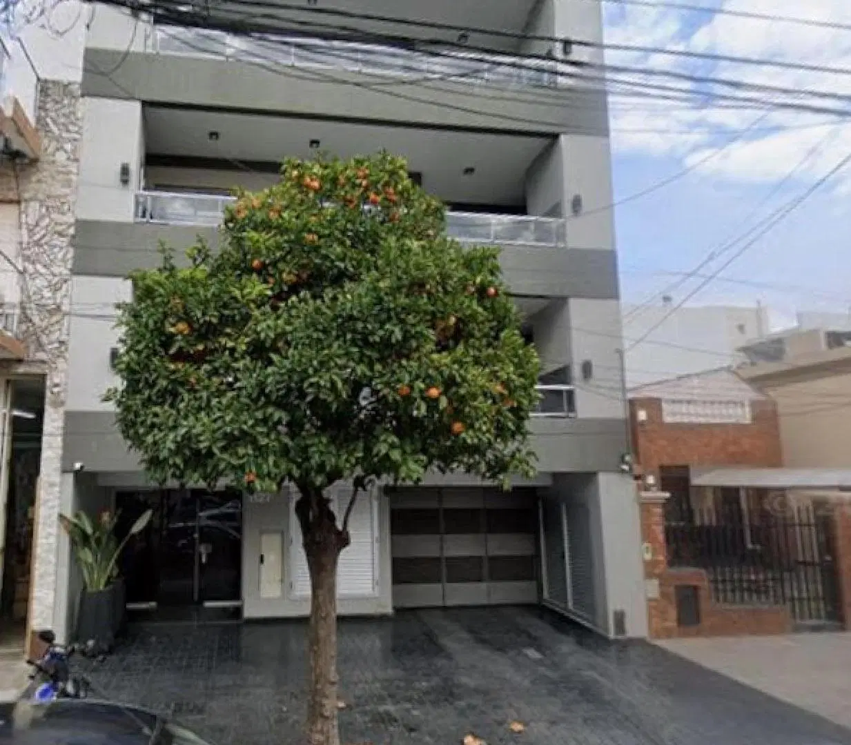 Cochera en venta - 11Mts2 - Liniers 3