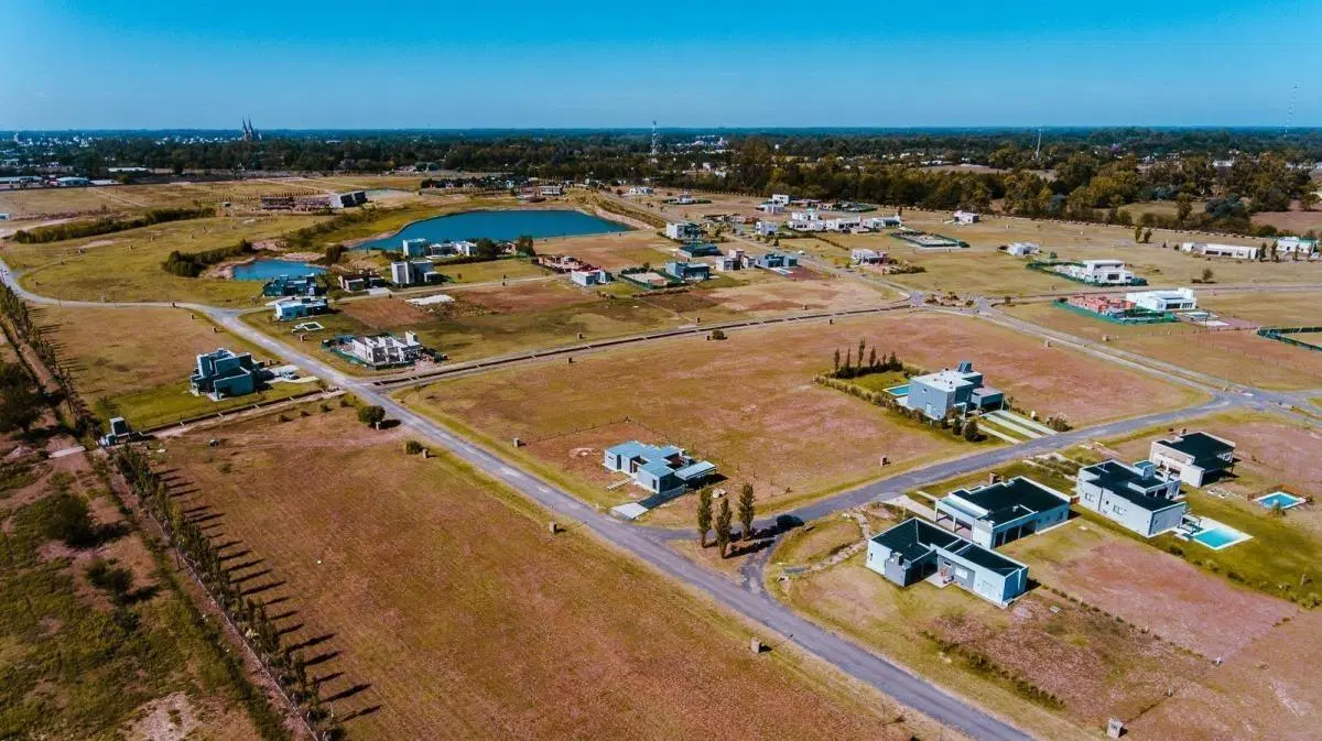 Terreno en venta - 905mts2 - Luján 3
