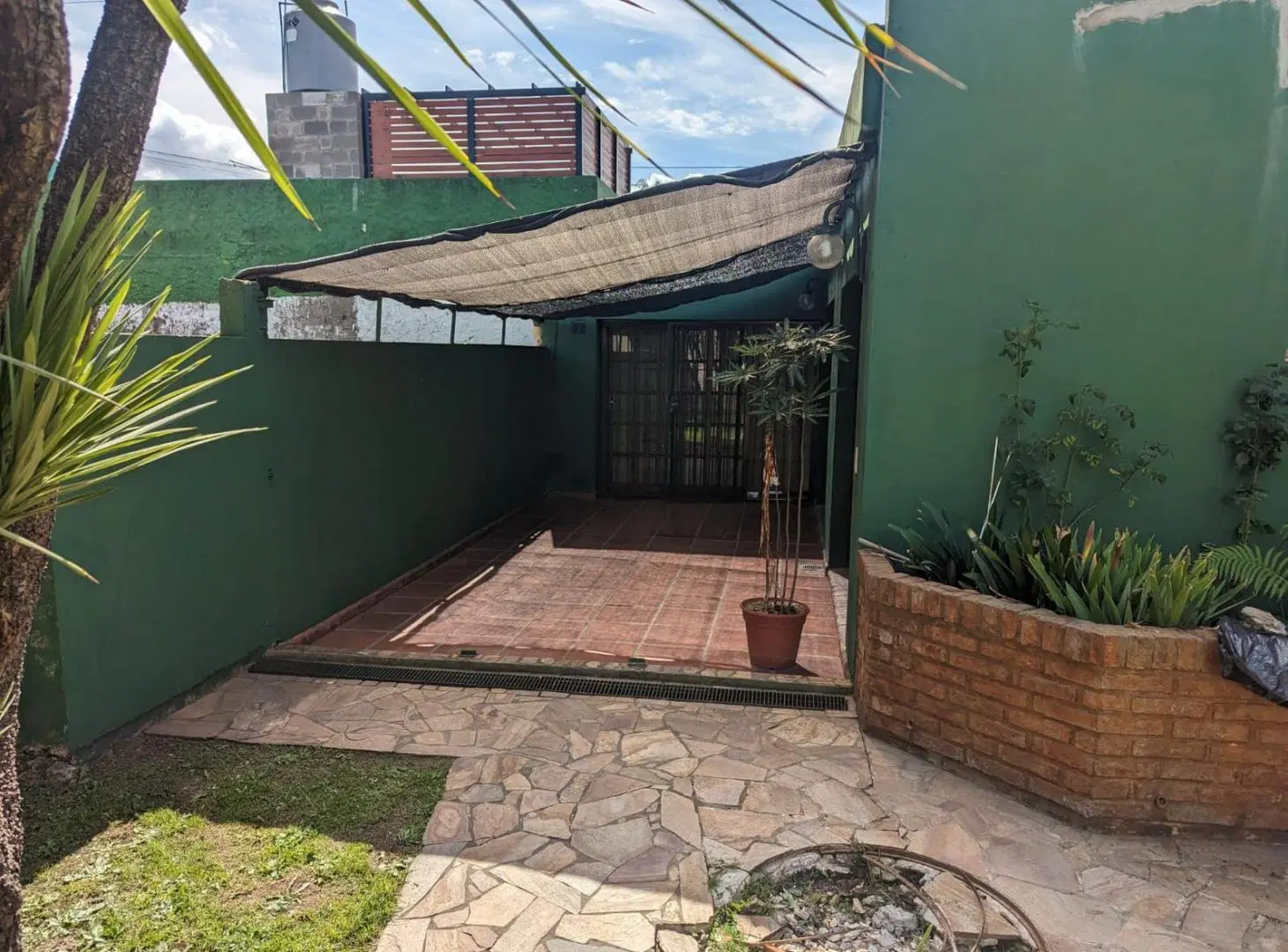 Casa en venta - 3 Dormitorios 3 Baños - Cochera - 300Mts2 - Villa Elvira, La Plata 1