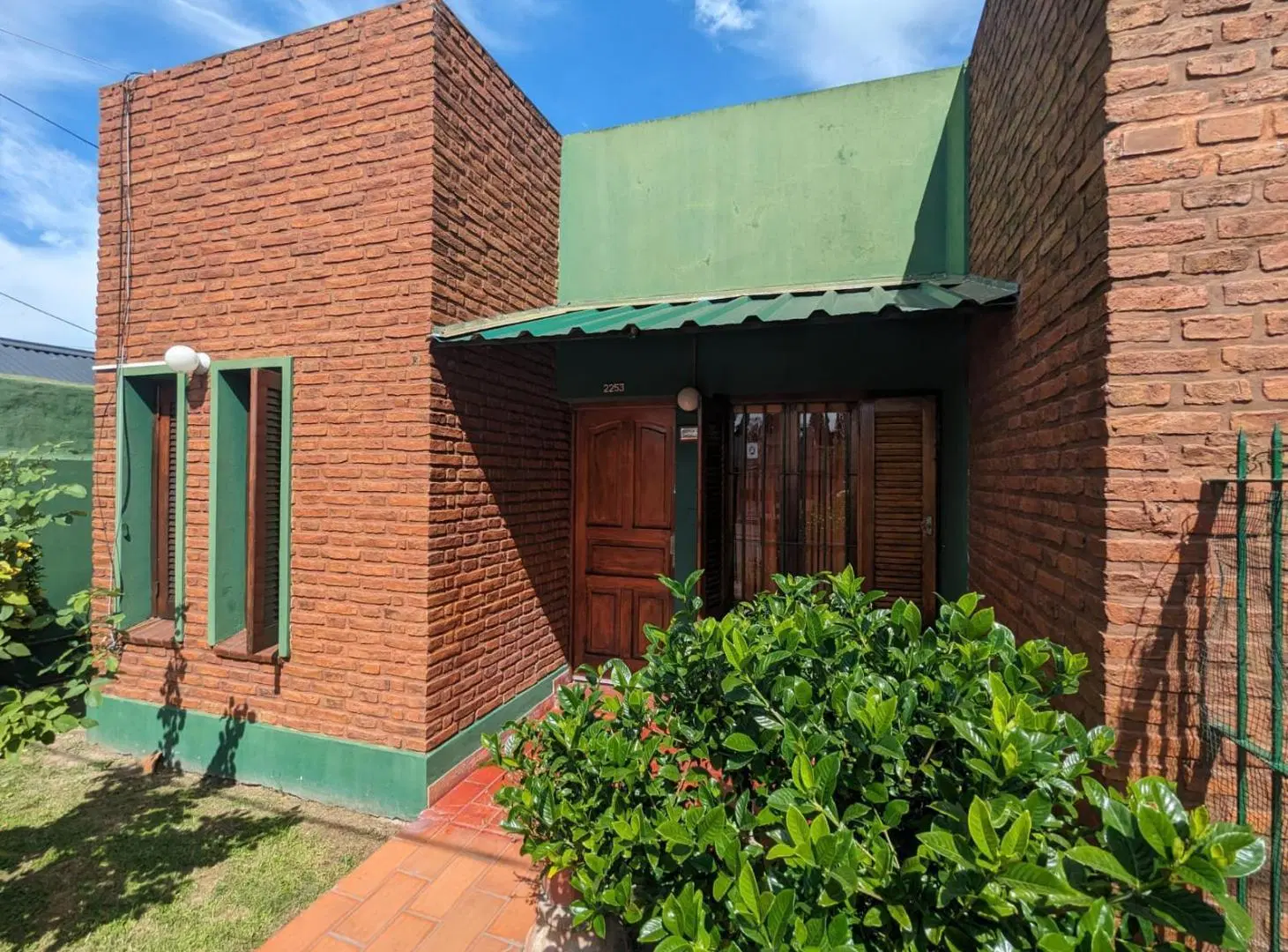 Casa en venta - 3 Dormitorios 3 Baños - Cochera - 300Mts2 - Villa Elvira, La Plata 5