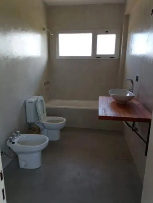 Casa en venta - 3 dormitorios 3 baños - Cochera - 1.166mts2 - San Sebastián, Escobar 3