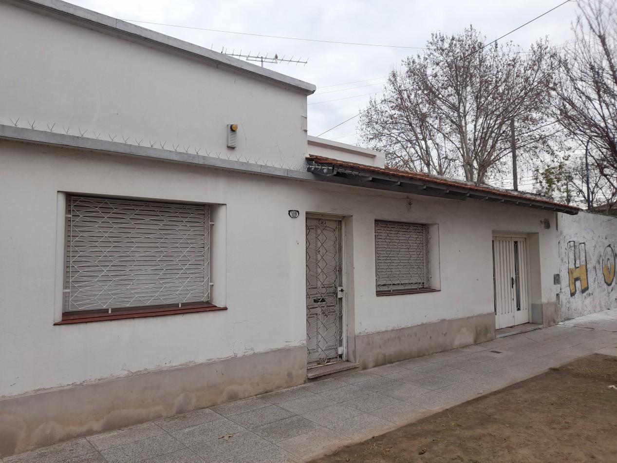Casa en venta - 3 Dormitorios 2 Baños - 192Mts2 - Villa Lugano