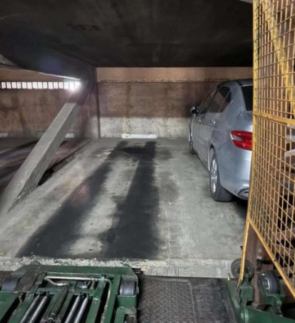 Cochera en venta - 12Mts2 - Recoleta 4