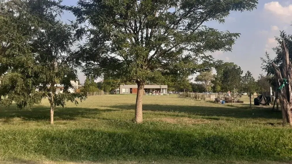 Terreno en venta - 2000Mts2 - Comarcas de Luján - La Elina 2