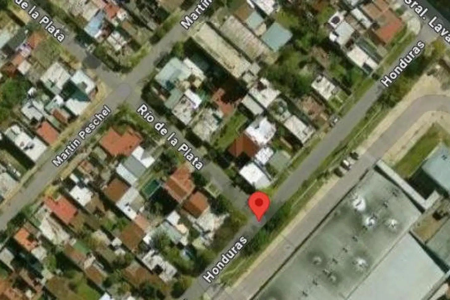 Terreno en venta - 12.5x17.5 - 3 dormitorios 1 baño - 214 mts2 - Loma Hermosa 3