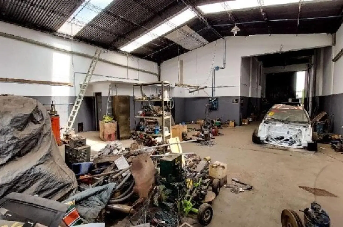 Local comercial en venta - 2 Baños - Balcarce 4