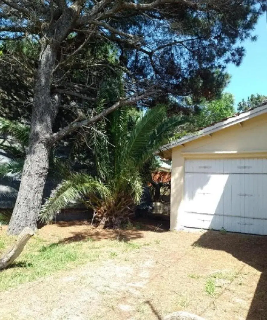 Casa en venta - 2 Dormitorios 1 Baño - Mar del Tuyú 5