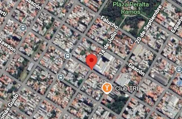 Casa en venta - 4 Dormitorios 2 Baños - Mar del Plata 3