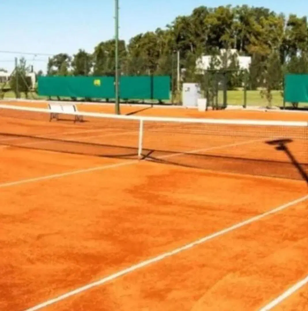 Terreno en venta - 2.800mts2 - Campos de Roca II 4