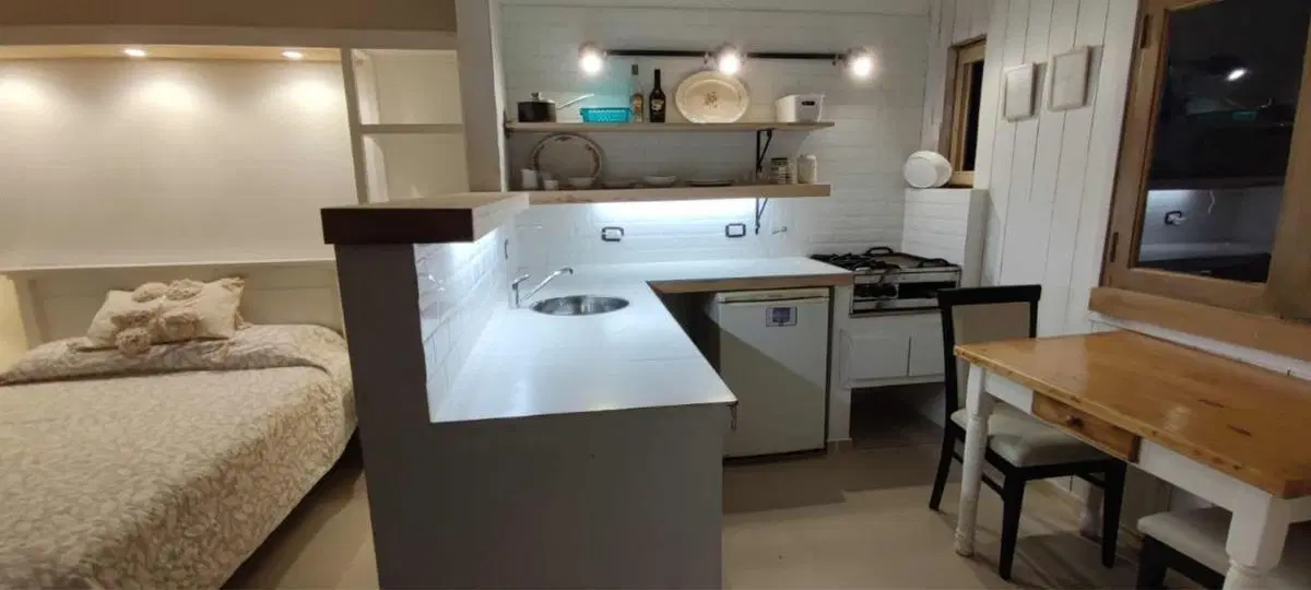Edificio Comercial en Venta - 6 Cabañas 8 Dormitorios - 1000m2 - Mar Azul 3