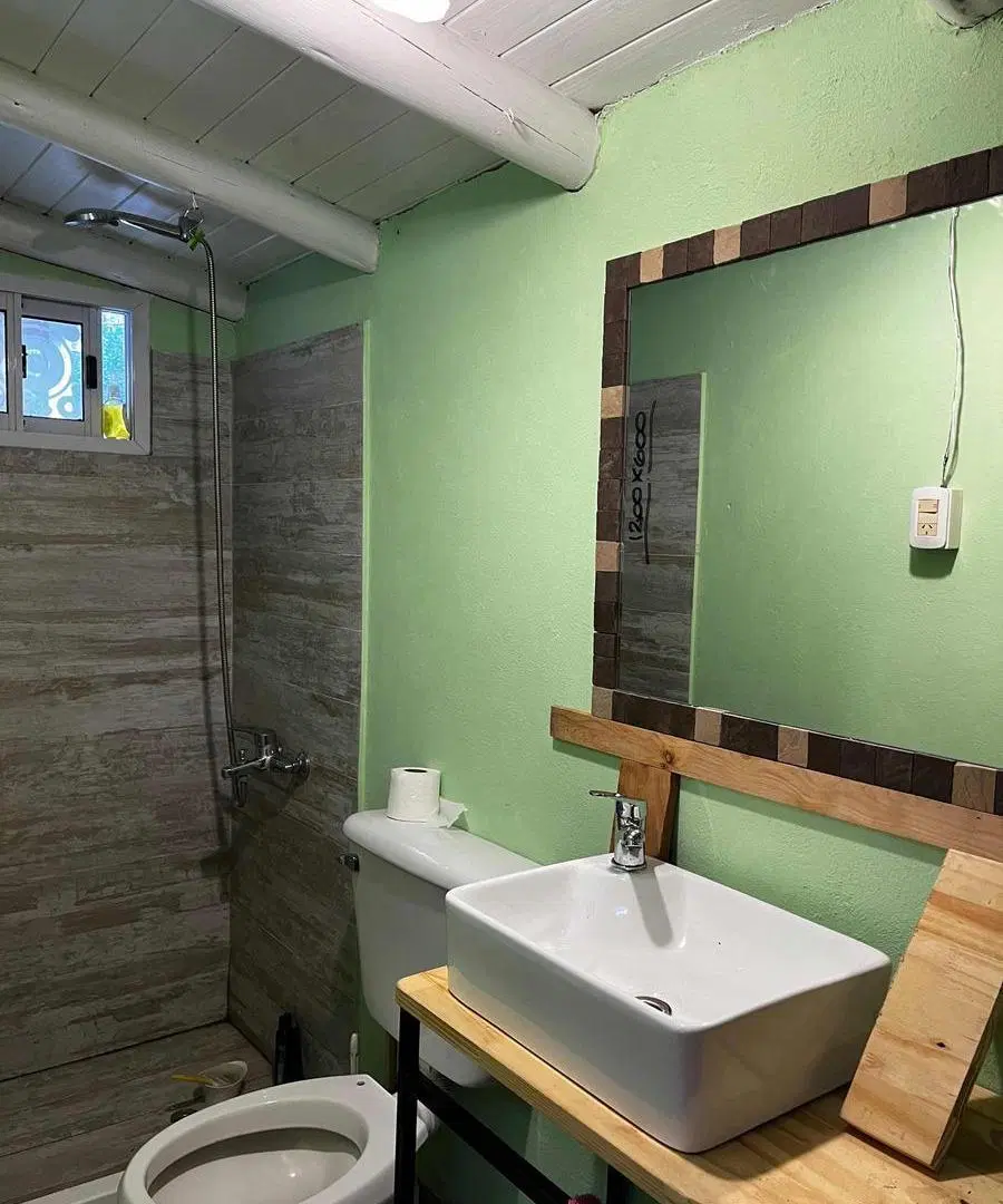 Edificio Comercial en Venta - 6 Cabañas 8 Dormitorios - 1000m2 - Mar Azul 5