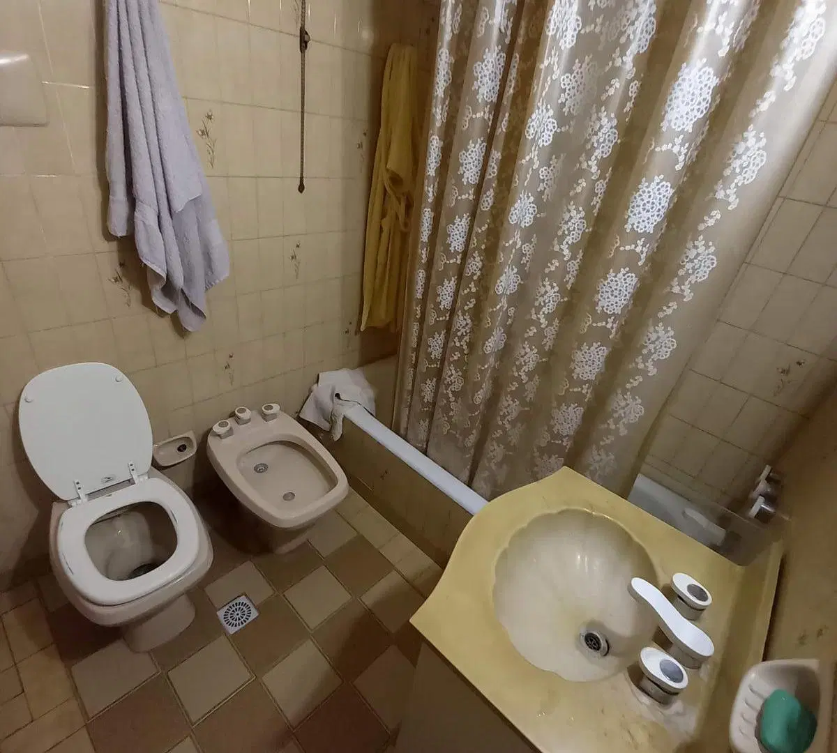 Casa en venta - 2 Dormitorios 1 Baño - Cochera - 450Mts2 - Mar del Plata 3