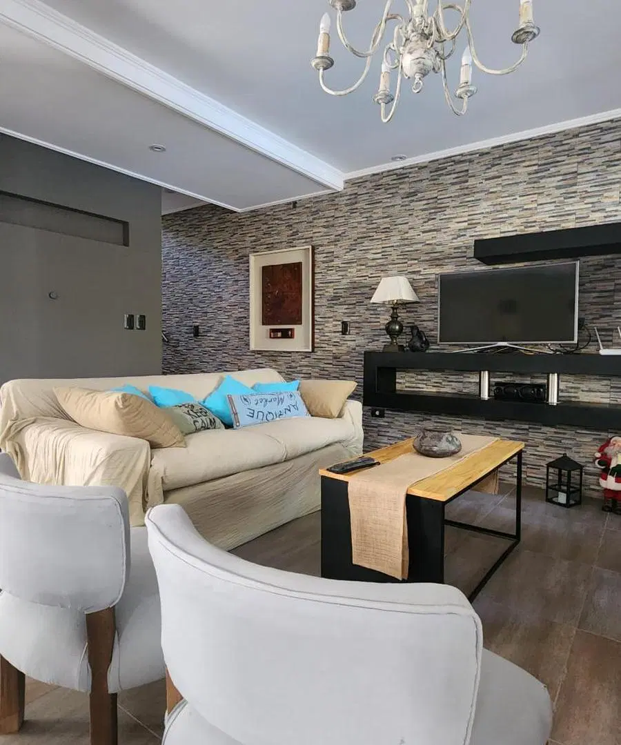 Casa en venta - 3 Dormitorios 2 Baños - 250Mts2 - Monte Hermoso 3