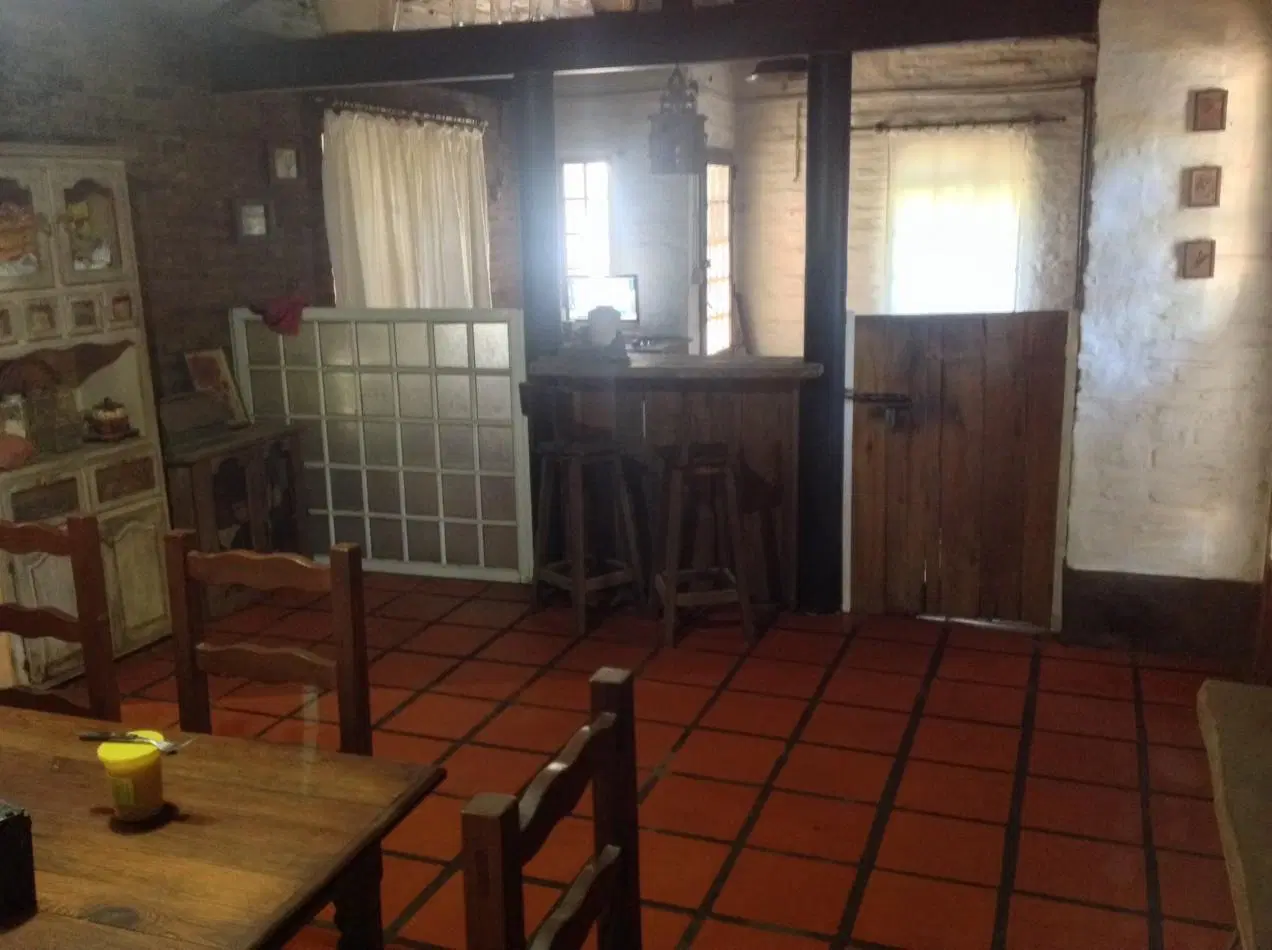 Casa en venta - 2 Dormitorios 2 Baños - Cochera - 1.627Mts2 - Del Viso 2