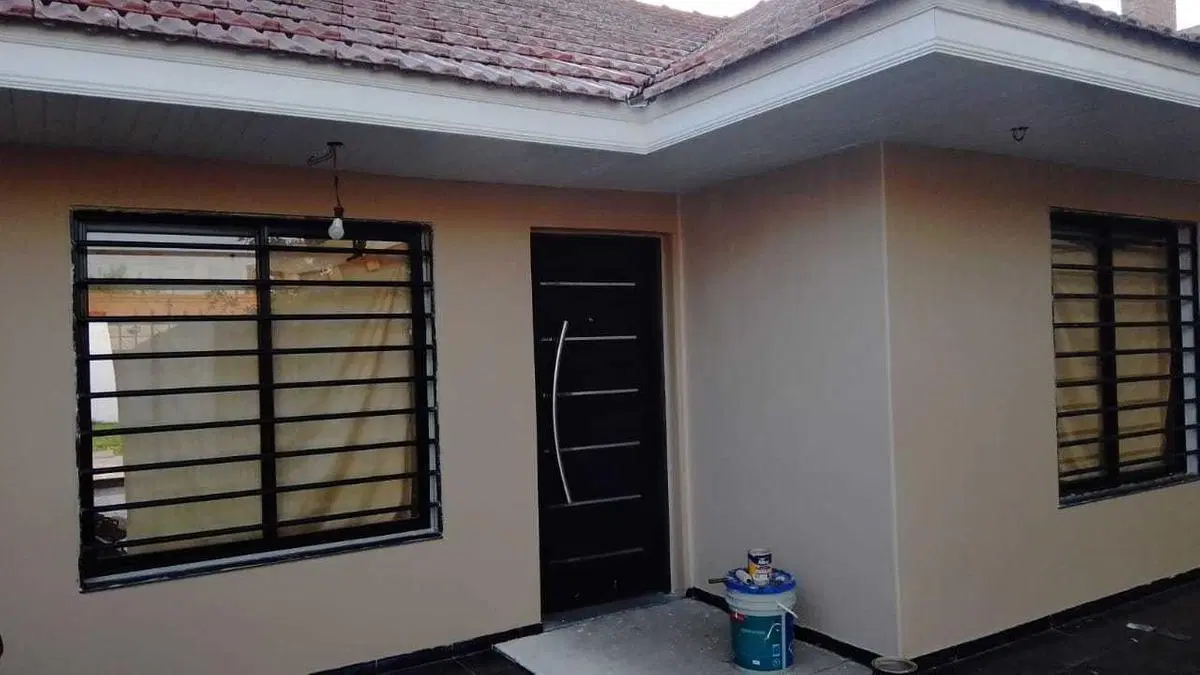 Casa en venta - 3 dormitorios 1 baño - 200mts2 - Florencio Varela 1