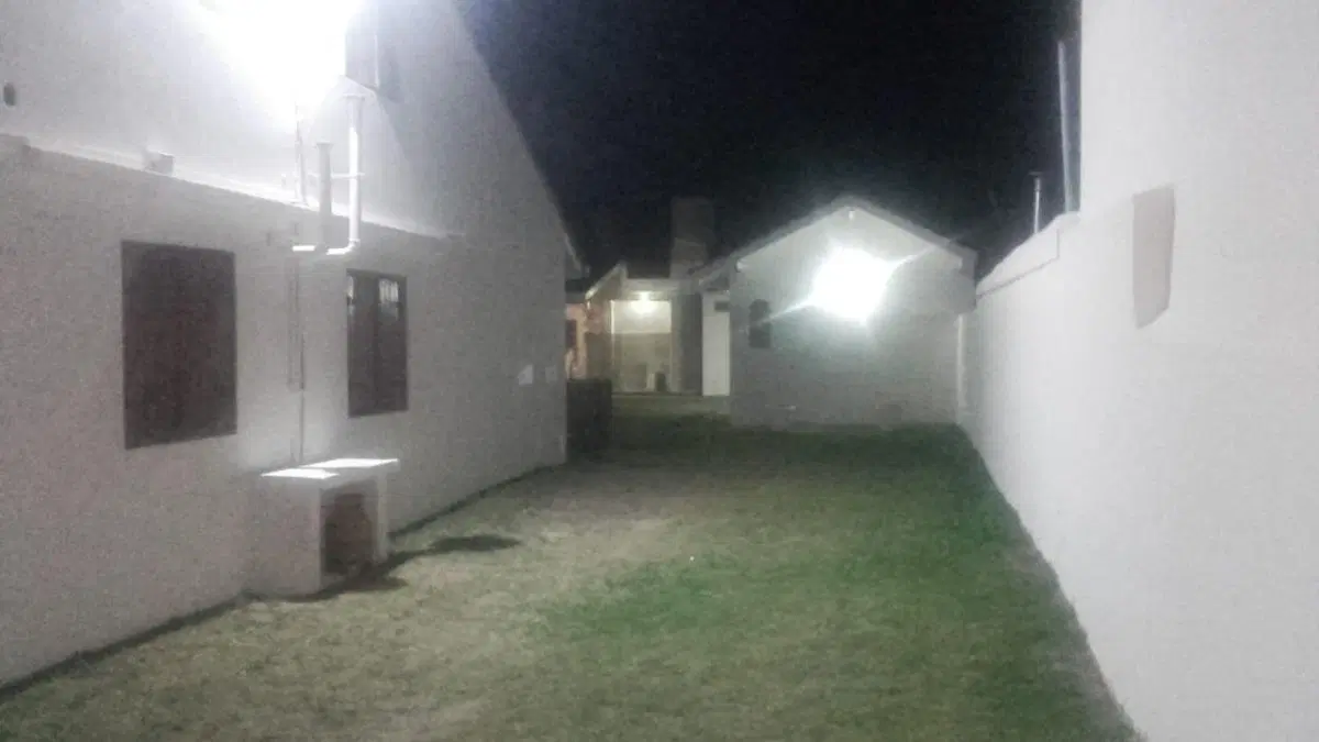 Edificio Comercial en venta - 7 Dormitorios 5 Baños - Cochera - Villa Gesell 5