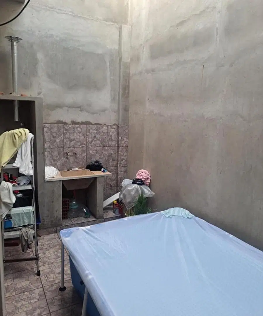 Casa en venta - 3 Dormitorios 2 Baños - Lomas del Mirador 5