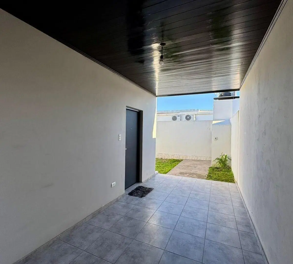 Casa en venta - 2 Dormitorios 1 Baño - Chivilcoy 5