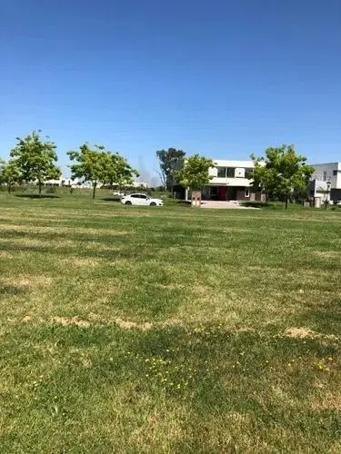 Terreno en venta - 833mts2 - Escobar 3