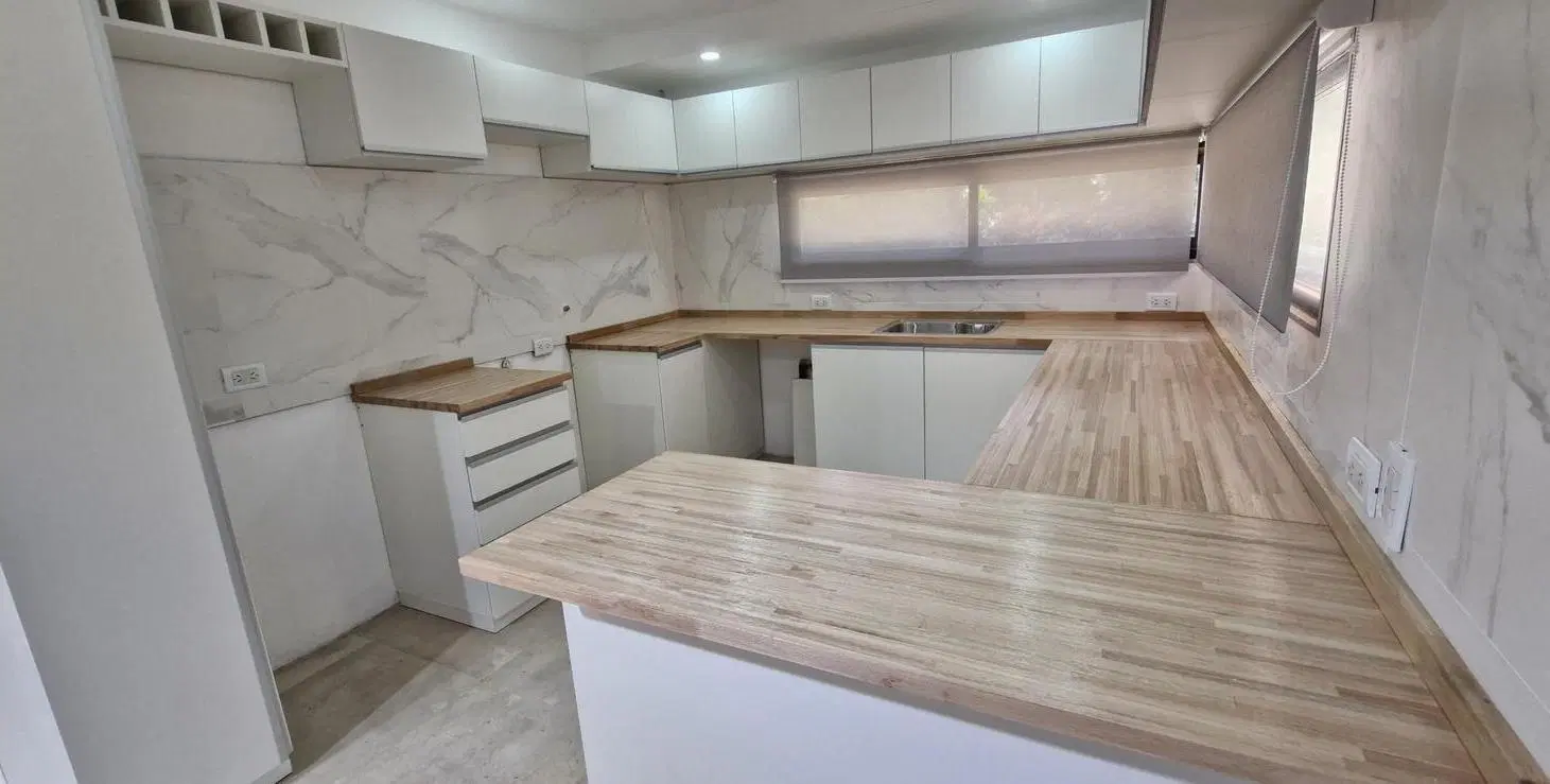 Casa en venta - 3 Dormitorios 2 Baños - 119Mts2 - Pinamar 5